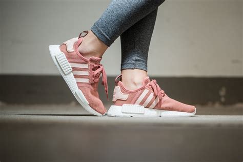 adidas nmd r1 damen bordeaux rosa|Adidas r1 shoes.